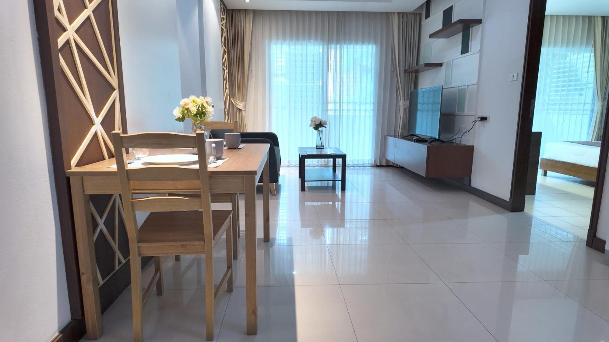 Charan Tower Residences By Aspira Bangkok Dış mekan fotoğraf